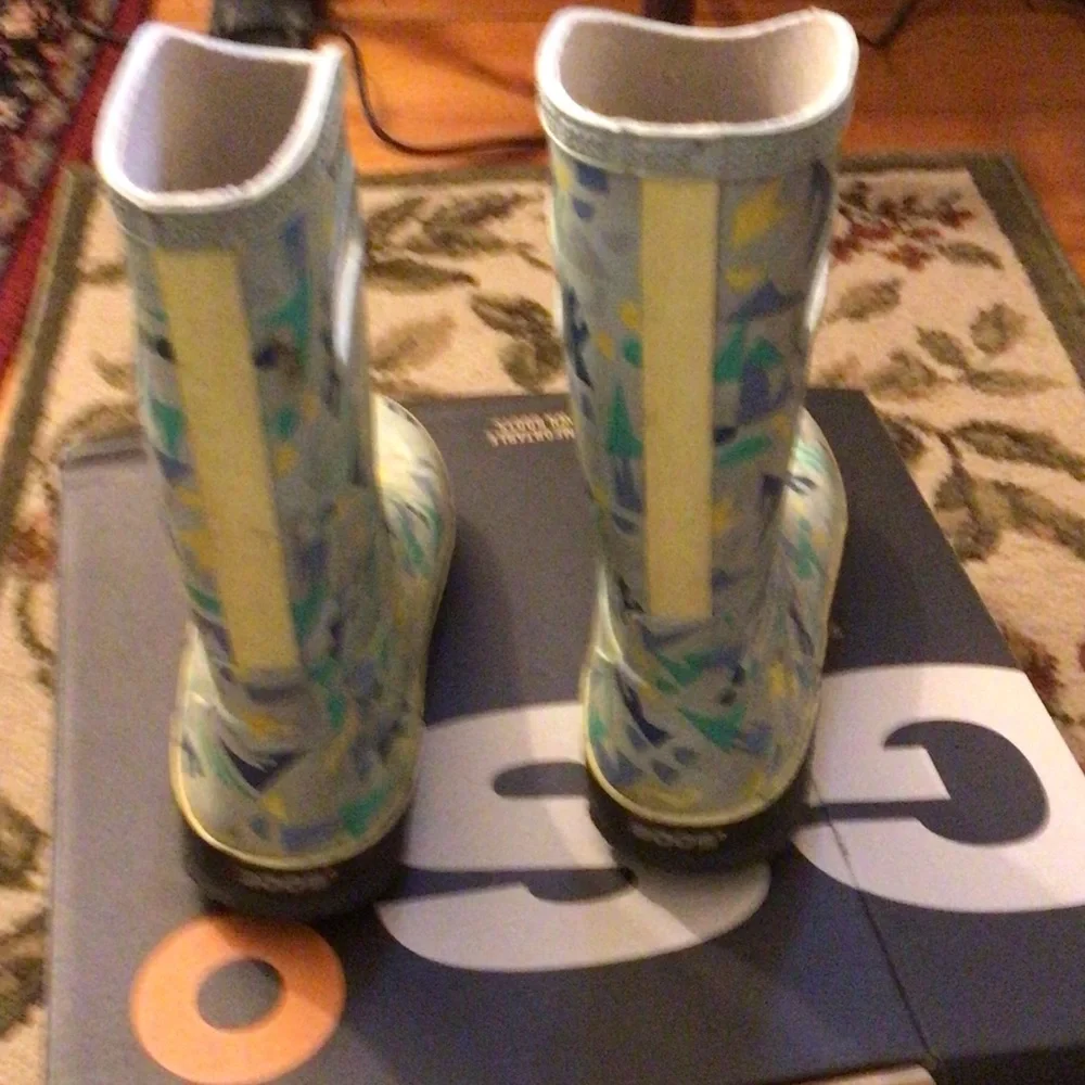 Kids Waterproof Patterned Rain Boots - Blue/Yellow/Green